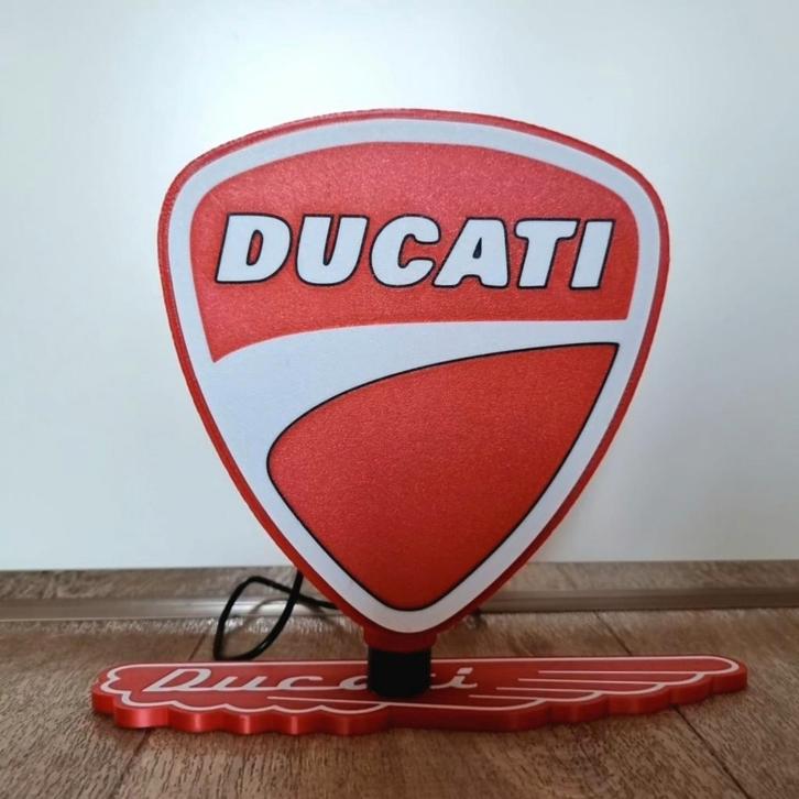Ducati 3D logo met verlichting., Verzamelen, Merken en Reclamevoorwerpen, Nieuw, Lichtbak of (neon) lamp, Ophalen of Verzenden