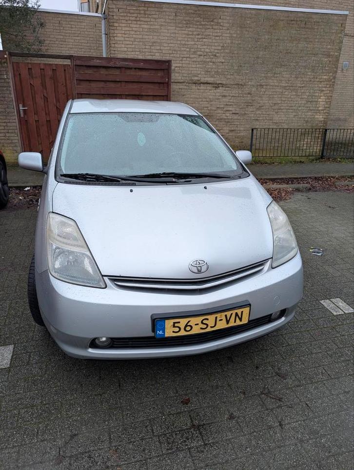 Toyota Prius 2006 Goed rijdend. 800,-, Auto's, Toyota, Particulier, Prius, Hybride Elektrisch/Benzine, A, Hatchback, Automaat