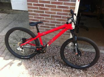 Commencal Dirtbike 4x fiets nieuwstaat, maat L, mountainbi beschikbaar voor biedingen