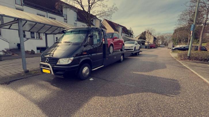 Autotransport op maat/ oprijwagen/ Binnen- en Buitenland, Diensten en Vakmensen, Koeriers, Chauffeurs en Taxi's, Chauffeursdiensten