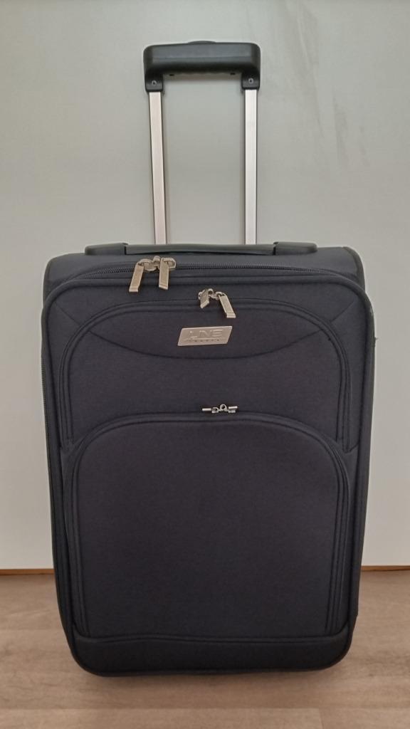 Line Travel koffer/trolley, Sieraden, Tassen en Uiterlijk, Koffers, Zo goed als nieuw, Hard kunststof, 50 tot 60 cm, Ophalen