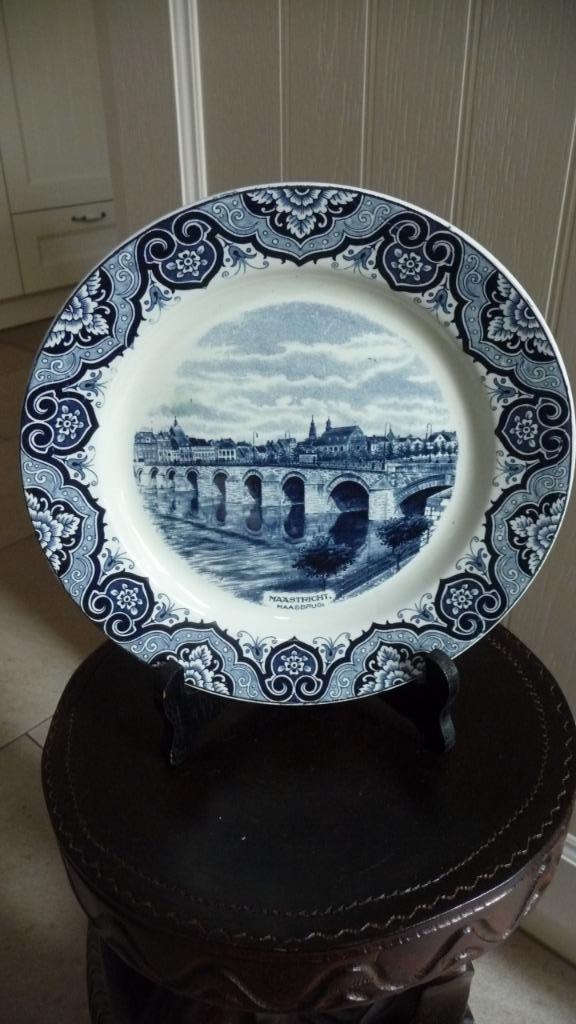 Bord Maastricht Maasbrug - 23 x 23 cm, Antiek en Kunst, Antiek | Wandborden en Tegels, Ophalen of Verzenden