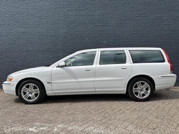 Volvo V70 2.5T Geartronic - Volvo dealer onderh. - Ice White beschikbaar voor biedingen