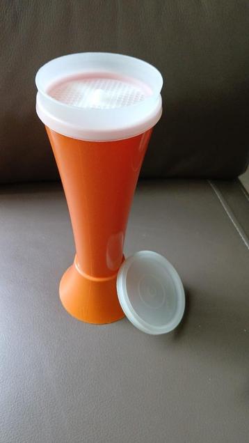 Tupperware poedersuikermolen beschikbaar voor biedingen