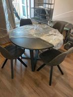 Eettafel + 4 stoelen & bijpassende poef, Ophalen, Overige materialen, 50 tot 100 cm, 100 tot 150 cm