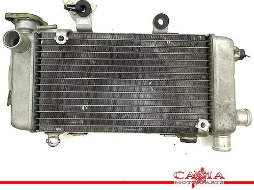 RADIATEUR RECHTS Honda (12807TOYORADIATOR), Motoren, Onderdelen | Honda, Gebruikt