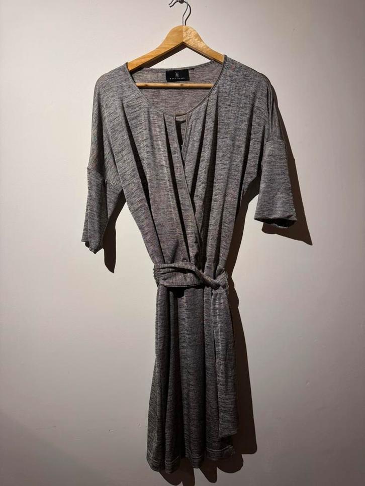 Feestelijke jurk van Mart Visser met kleine glitter mt. M/L, Kleding | Dames, Jurken, Nieuw, Maat 42/44 (L), Beige, Knielengte