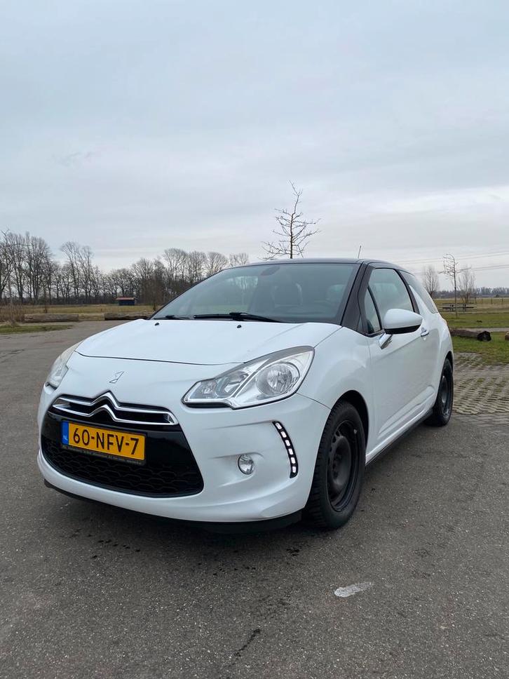 Citroën DS3 1.6 VTI 88KW 2010 Wit, Auto's, Citroën, Particulier, DS3, Benzine, C, Hatchback, Handgeschakeld, Origineel Nederlands