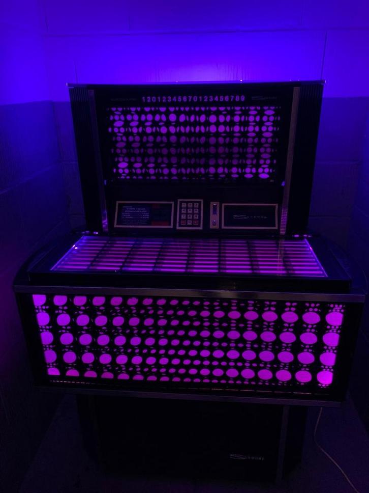 Originele Jukebox Seeburg met Bluetooth & Lichteffecten, Verzamelen, Automaten | Jukeboxen, Gebruikt, Overige merken, 1970 tot heden