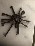 Oude sleutels sleutel antiek, Ophalen of Verzenden