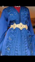 Prachtige blauwe twee delig jurk takchita, Kleding | Dames, Gelegenheidskleding, Maat 38/40 (M), Galajurk, Blauw, Ophalen of Verzenden