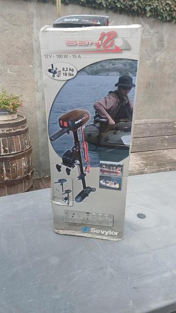 Elektrische motor voor boot  beschikbaar voor biedingen