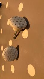 22 kastknoppen wit met grijs motief..2 soorten NIEUW, Ophalen of Verzenden