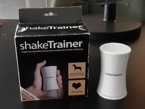 Hond / puppy shake trainer + dvd / diervriendelijk trainen, Dieren en Toebehoren, Honden-accessoires, Zo goed als nieuw, Ophalen of Verzenden