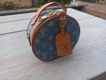 Louis vuitton ronde hand tas Mini Boite Chapeau  beschikbaar voor biedingen