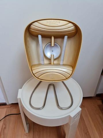 Antieke design gezichts bruiner Belmag uniek design mooi  
 beschikbaar voor biedingen