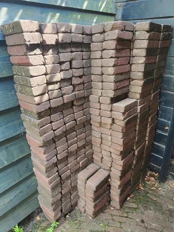 Klinkers ( 600 stuks) beschikbaar voor biedingen