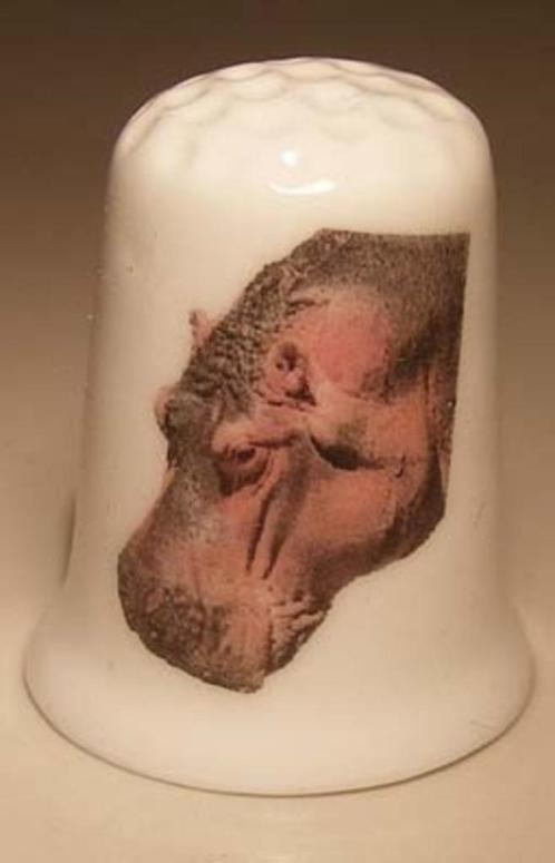 Nijlpaard kop vingerhoedje, Verzamelen, Vingerhoedjes, Nieuw, Nederland, Porselein, Ophalen of Verzenden