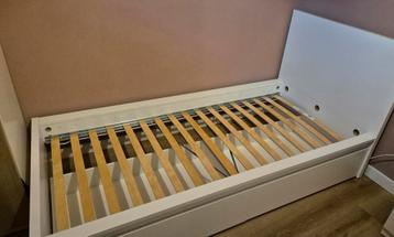 Ikea malm 90 x 200 cm inclusief lades en traagschuimmatras - afbeelding 3