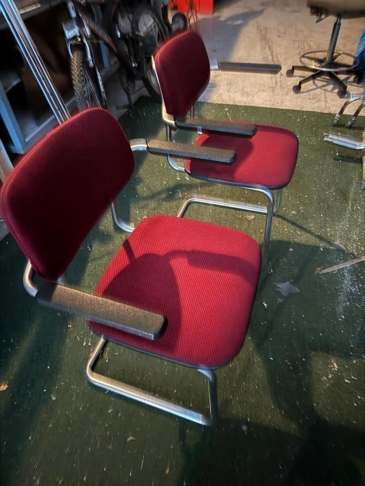 Vergaderstoelen, Huis en Inrichting, Stoelen, Gebruikt, Vijf, Zes of meer stoelen, Rood, Ophalen