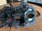 Zwart Masker met Veer, Kleding | Dames, Carnavalskleding en Feestkleding, Ophalen of Verzenden, Zo goed als nieuw, Carnaval, Accessoires