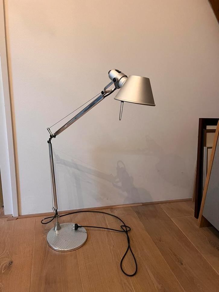 Tafellamp design Artemide Tolomeo Orginale, Huis en Inrichting, Lampen | Tafellampen, Zo goed als nieuw, 75 cm of meer, Metaal