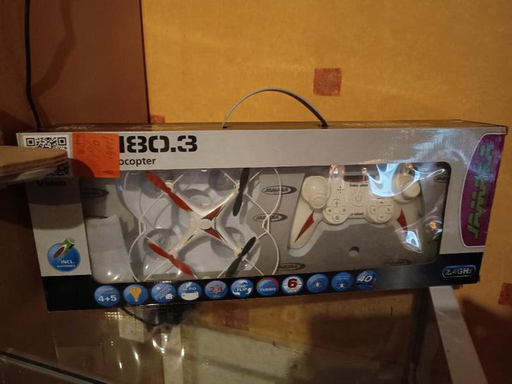 Bestuurbare  quadcopter, Hobby en Vrije tijd, Modelbouw | Radiografisch | Helikopters en Quadcopters, Gebruikt, Quadcopter of Multicopter