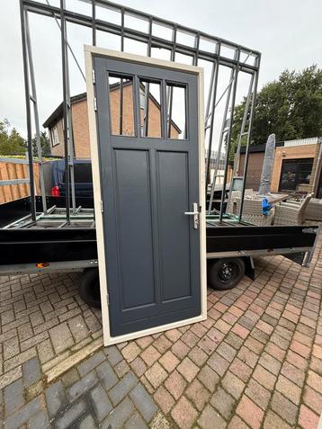 COMPLEET DEURKOZIJN! beschikbaar voor biedingen