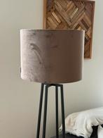 Riviera Maison grote lampenkap velvet samen 50 Euro, Huis en Inrichting, Lampen | Lampenkappen, Ophalen, Gebruikt, Rond, Bruin