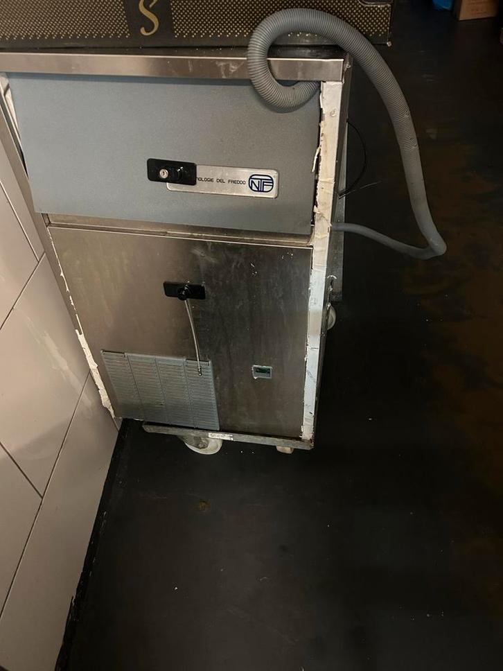Professionele IJsblokjesmachine - NIF SL. 90A, Witgoed en Apparatuur, IJsmachines, Gebruikt, Ophalen