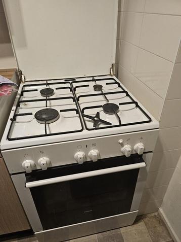 Siemens Gasfornuis met Oven beschikbaar voor biedingen