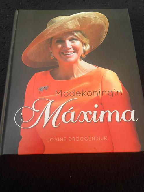 Josine Droogendijk - Modekoningin Maxima, Boeken, Politiek en Maatschappij, Nieuw, Maatschappij en Samenleving, Nederland, Ophalen of Verzenden