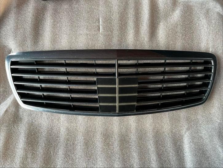 Distronic grill E-klasse W211 / S211, Auto-onderdelen, Carrosserie en Plaatwerk, Bumper, Mercedes-Benz, Voor, Gebruikt, Ophalen of Verzenden