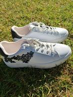 Graceland maat 40. Nieuw voor slechts 10 euro., Wit, Nieuw, Ophalen of Verzenden, Sneakers of Gympen