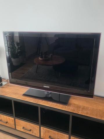 Nette Samsung  Led TV 40 inch Full hd beschikbaar voor biedingen