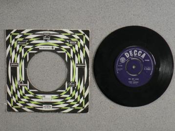 Tony Barry - When you're in love with a girl VINYL SINGLE beschikbaar voor biedingen