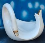 Zwaan. Schaal. Porselein.  Vintage. 26/30 cm., Ophalen, Porselein of Keramiek, Schaal, Zo goed als nieuw