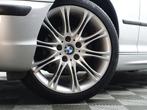 BMW 3 Serie Touring 318i High Executive- Stoelverwarming / M, Auto's, BMW, Te koop, Zilver of Grijs, Benzine, 73 €/maand