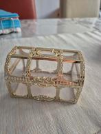 Gouden sieradendoosje met glazen wanden, Huis en Inrichting, Woonaccessoires | Kisten, Minder dan 50 cm, Gebruikt, Glas, Minder dan 50 cm