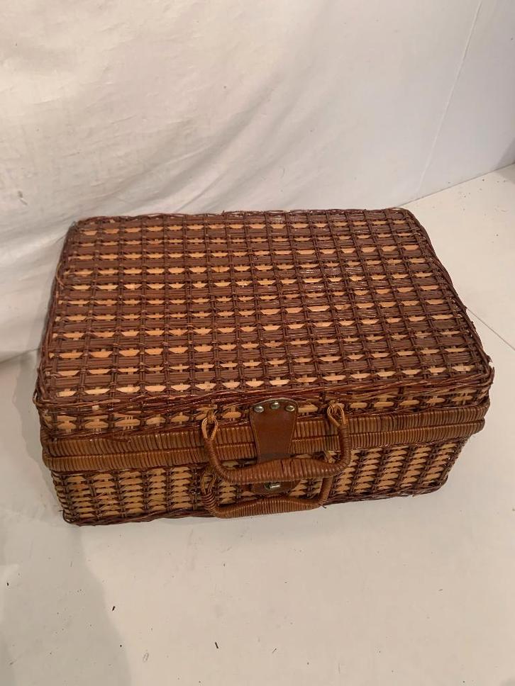 Gevulde picknick mand(4), Hobby en Vrije tijd, Picknickmanden, Nieuw, Ophalen of Verzenden