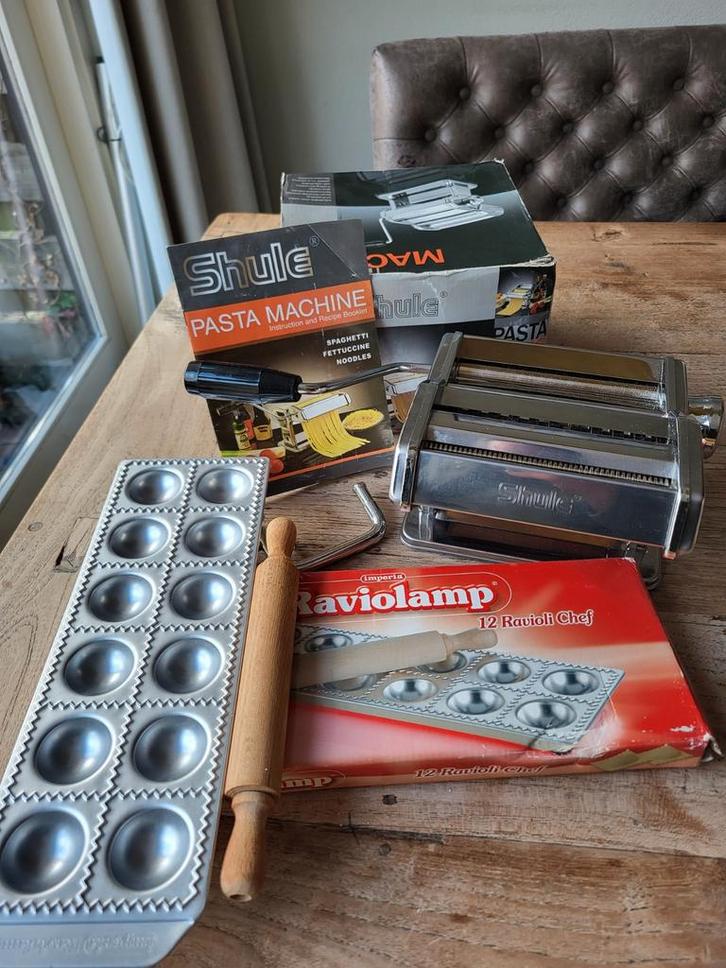Shule Pastamachine & Ravioli Set, Huis en Inrichting, Keuken | Keukenbenodigdheden, Zo goed als nieuw, Ophalen of Verzenden