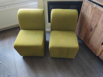 2 kinderstoeltjes Ikea beschikbaar voor biedingen