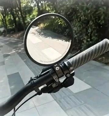 Nieuwe fietsspiegel rond 11 cm verstelbaar  beschikbaar voor biedingen
