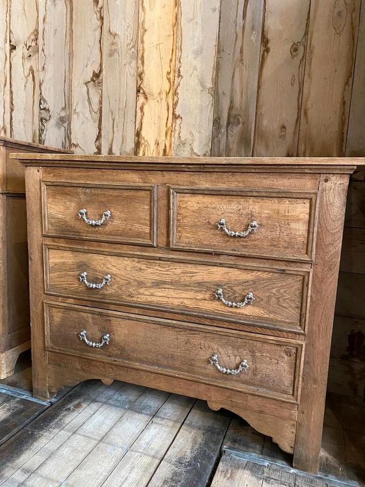 Landelijk Frans Ardens eiken kast ladekast, Antiek en Kunst, Antiek | Meubels | Kasten, Ophalen