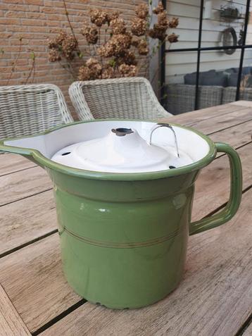Laaks Brocante, melkkoker, groen, emaille beschikbaar voor biedingen