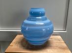 Bijzondere lichtblauwe vaas., Huis en Inrichting, Woonaccessoires | Vazen, Blauw, Ophalen of Verzenden, Minder dan 50 cm, Glas