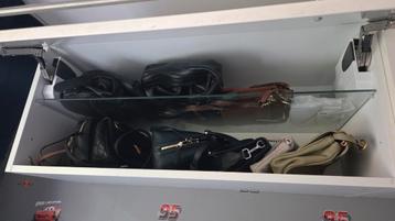 Klepkast bovenkast keuken.   beschikbaar voor biedingen