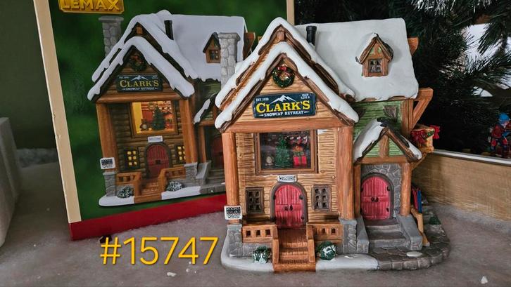 Lemax Clark's Snowcap Retreat Kersthuisje, Diversen, Kerst, Ophalen