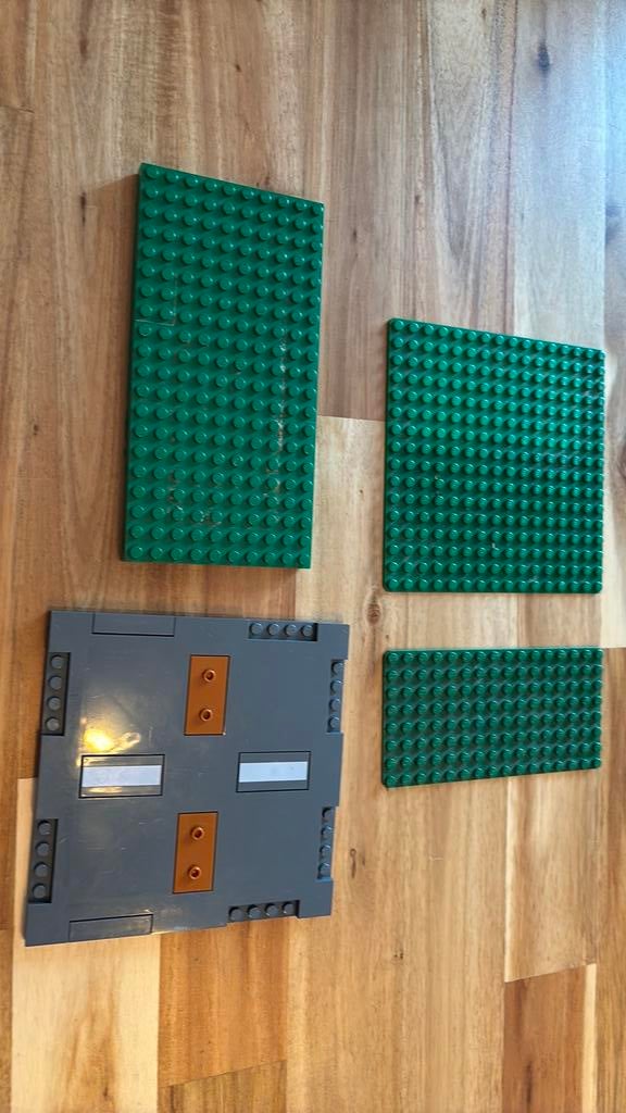 4 kleine mini lego ondergrond blad groen grijs grondplaat, Kinderen en Baby's, Speelgoed | Duplo en Lego, Ophalen of Verzenden