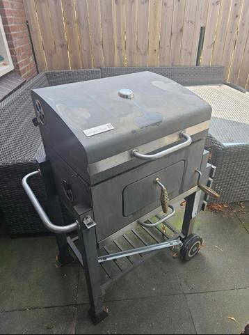 Barbecue beschikbaar voor biedingen
